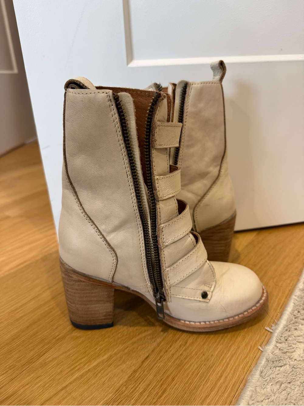 Freebies - White/Cream Women's Buckle Strap Leather Boots - 6 - Picture 3 of 7